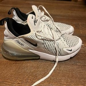 Nike Air Max 270